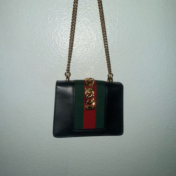 Brand new with box and dustbag Gucci Sylvie Small Shoulder Bag Black - Picture 3 of 10